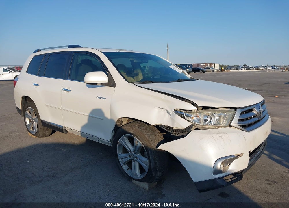 2013 TOYOTA HIGHLANDER LIMITED V6 VIN: 5TDYK3EH4DS104622