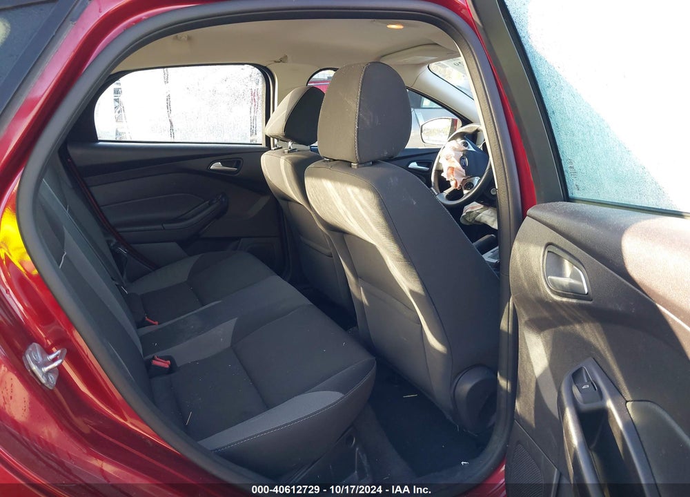 2014 FORD FOCUS SE VIN: 1FADP3F22EL372068