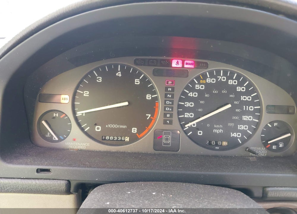 1992 ACURA LEGEND LS VIN: JH4KA8270NC001152