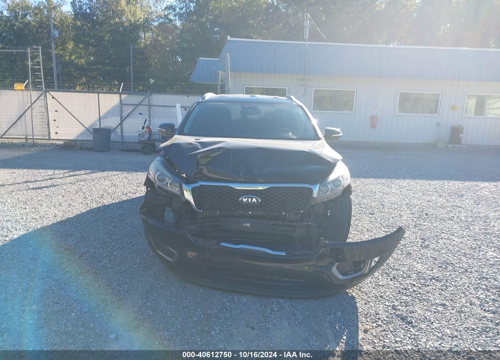 2016 KIA SORENTO 2.4L LX VIN: 5XYPG4A30GG005665