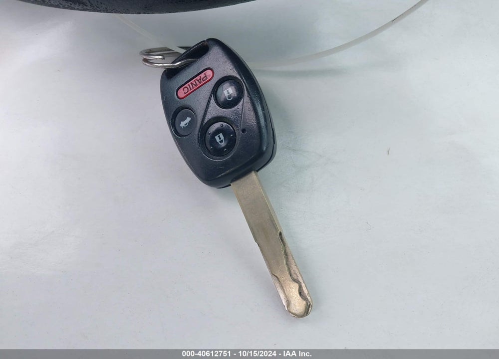 2013 HONDA CIVIC LX VIN: 2HGFG3B57DH525608