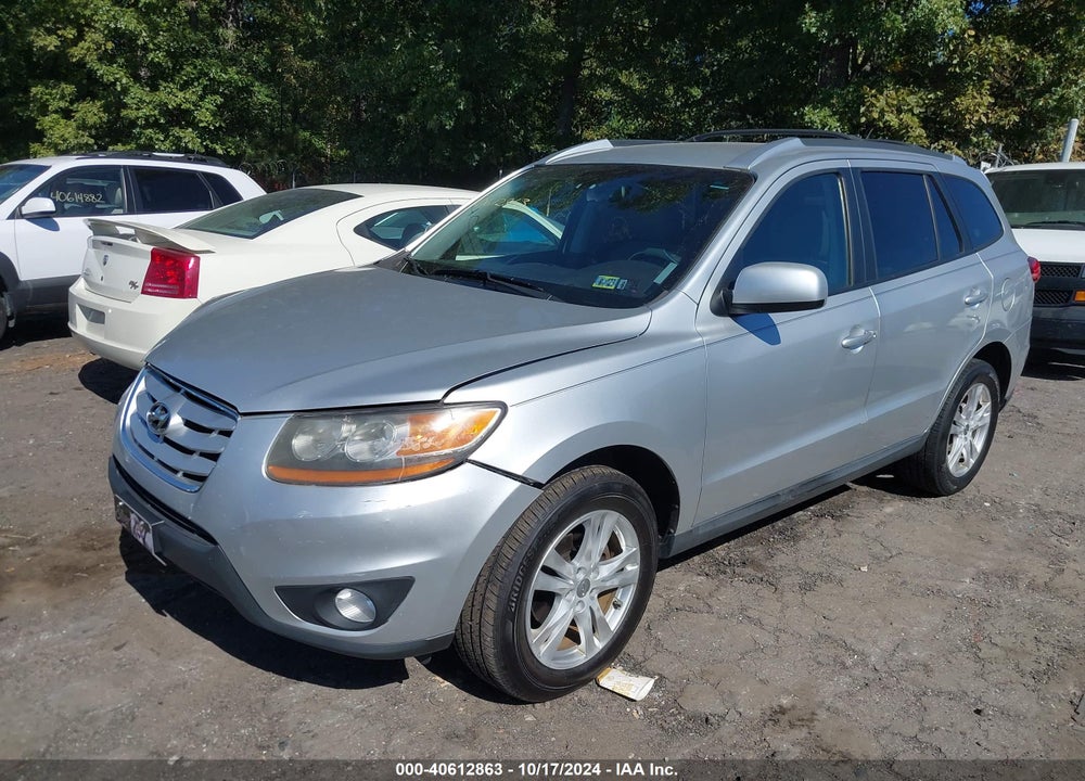 2011 HYUNDAI SANTA FE SE VIN: 5XYZHDAG8BG065047