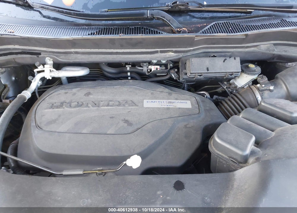 2018 HONDA PILOT TOURING VIN: 5FNYF5H99JB014547