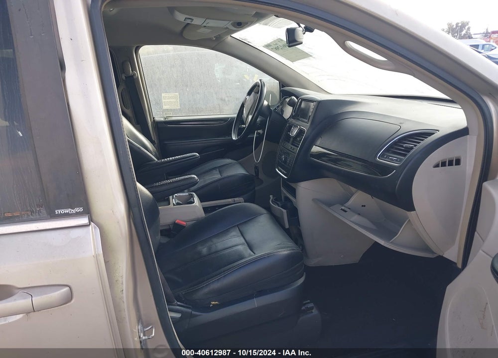 2014 CHRYSLER TOWN & COUNTRY TOURING VIN: 2C4RC1BG8ER271139