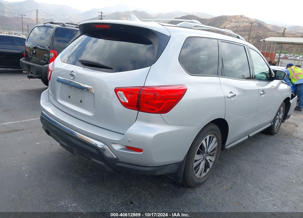 2020 NISSAN PATHFINDER S 2WD VIN: 5N1DR2ANXLC606210