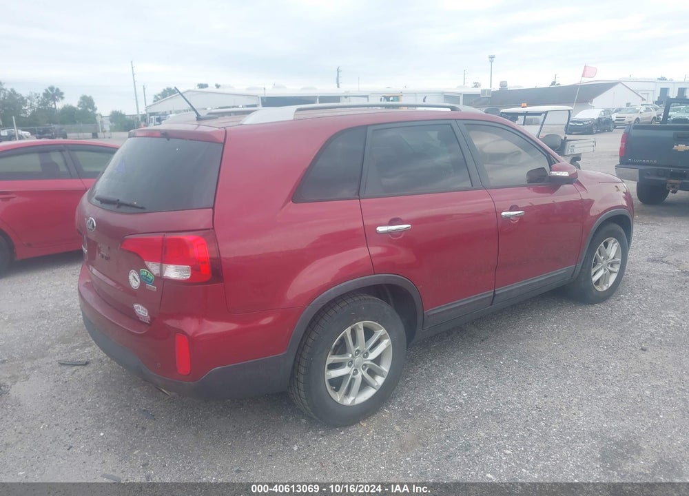 2015 KIA SORENTO LX VIN: 5XYKT4A6XFG646384