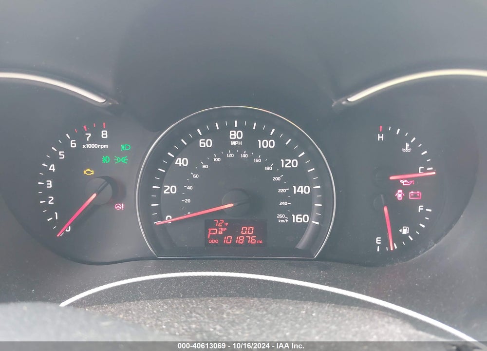 2015 KIA SORENTO LX VIN: 5XYKT4A6XFG646384