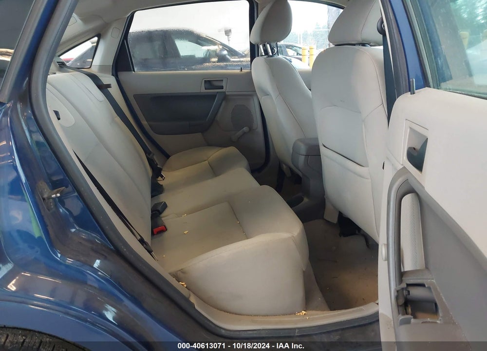 2008 FORD FOCUS S VIN: 1FAHP34N88W220376