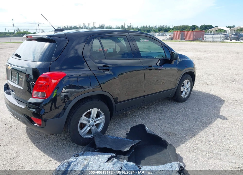 2019 CHEVROLET TRAX LS VIN: 3GNCJKSB5KL403375