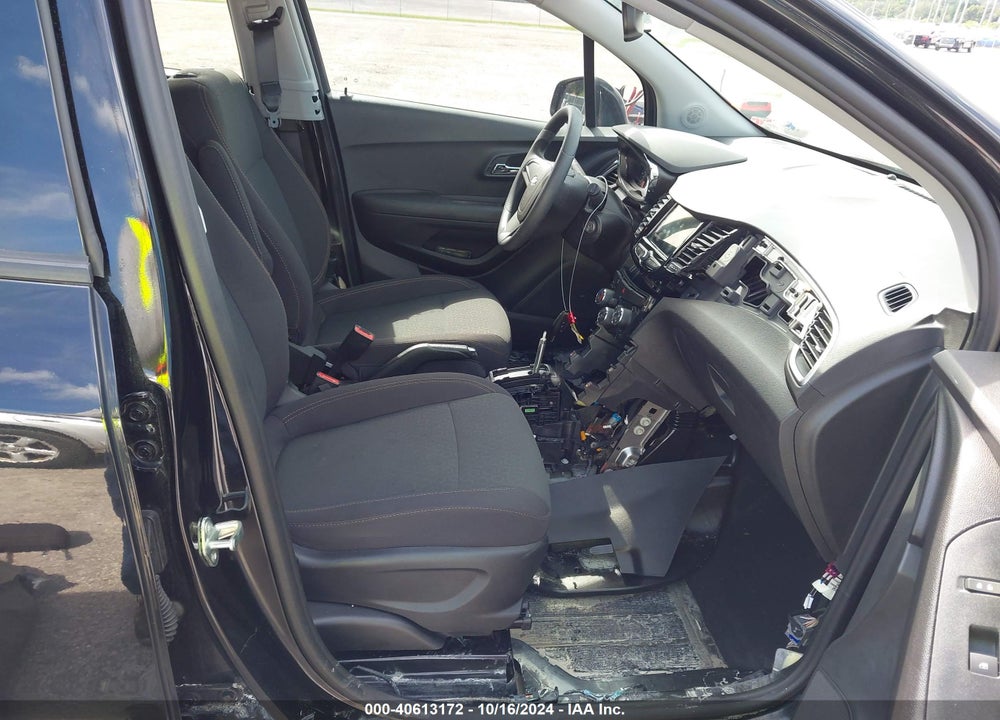 2019 CHEVROLET TRAX LS VIN: 3GNCJKSB5KL403375