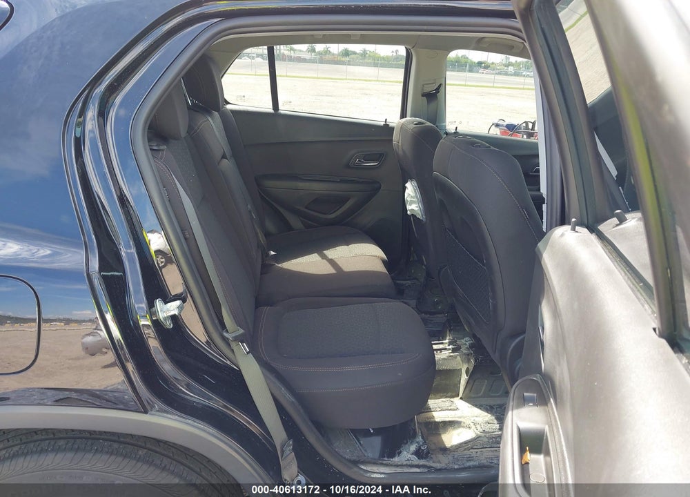 2019 CHEVROLET TRAX LS VIN: 3GNCJKSB5KL403375
