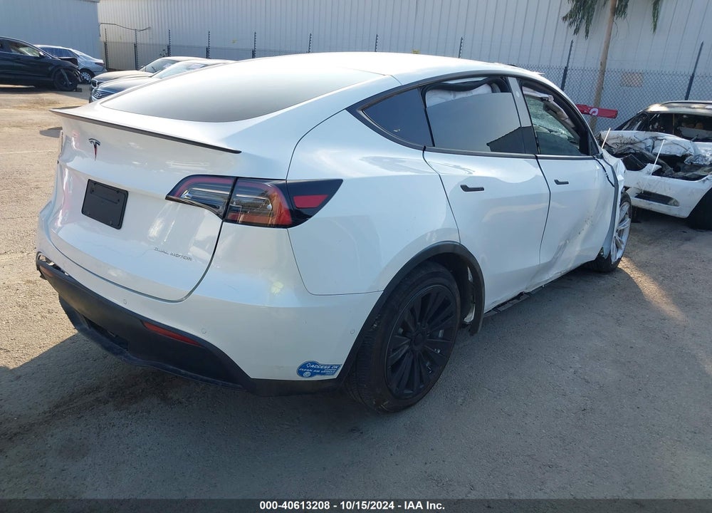 2021 TESLA MODEL Y LONG RANGE DUAL MOTOR ALL-WHEEL DRIVE VIN: 5YJYGAEE4MF213260