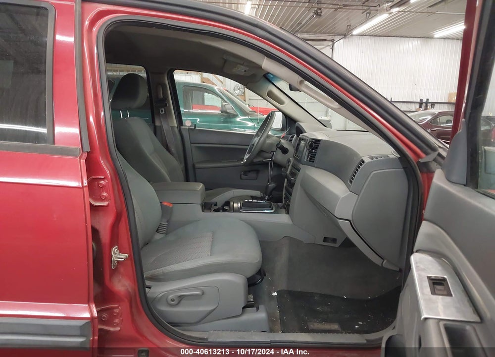 2005 JEEP GRAND CHEROKEE LAREDO VIN: 1J4GR48K45C549492
