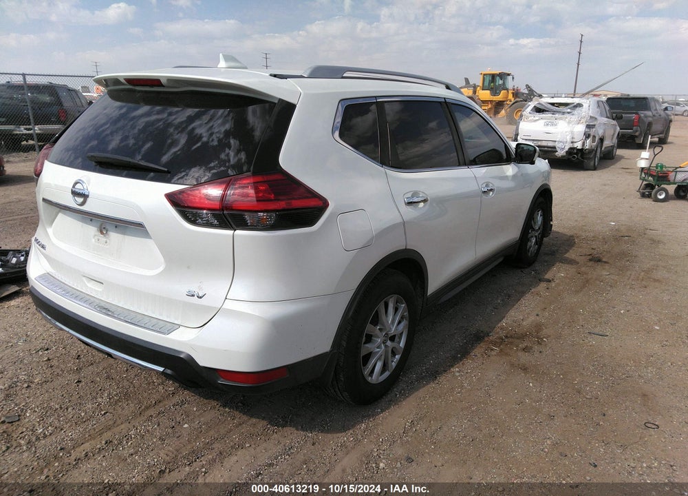 2017 NISSAN ROGUE SV VIN: 5N1AT2MT2HC747343