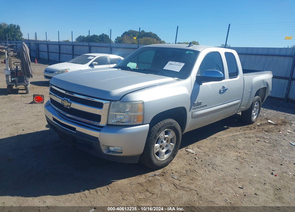 2011 CHEVROLET SILVERADO 1500 LT VIN: 1GCRCSE0XBZ133317