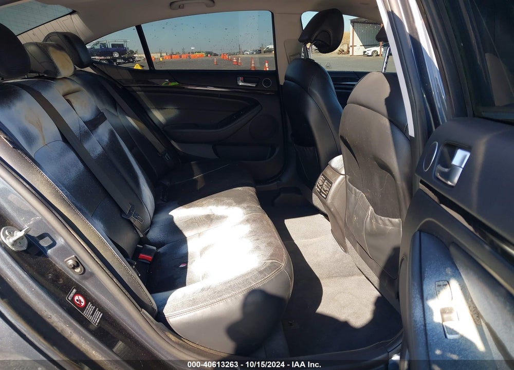 2014 KIA CADENZA PREMIUM VIN: KNALN4D70E5134429