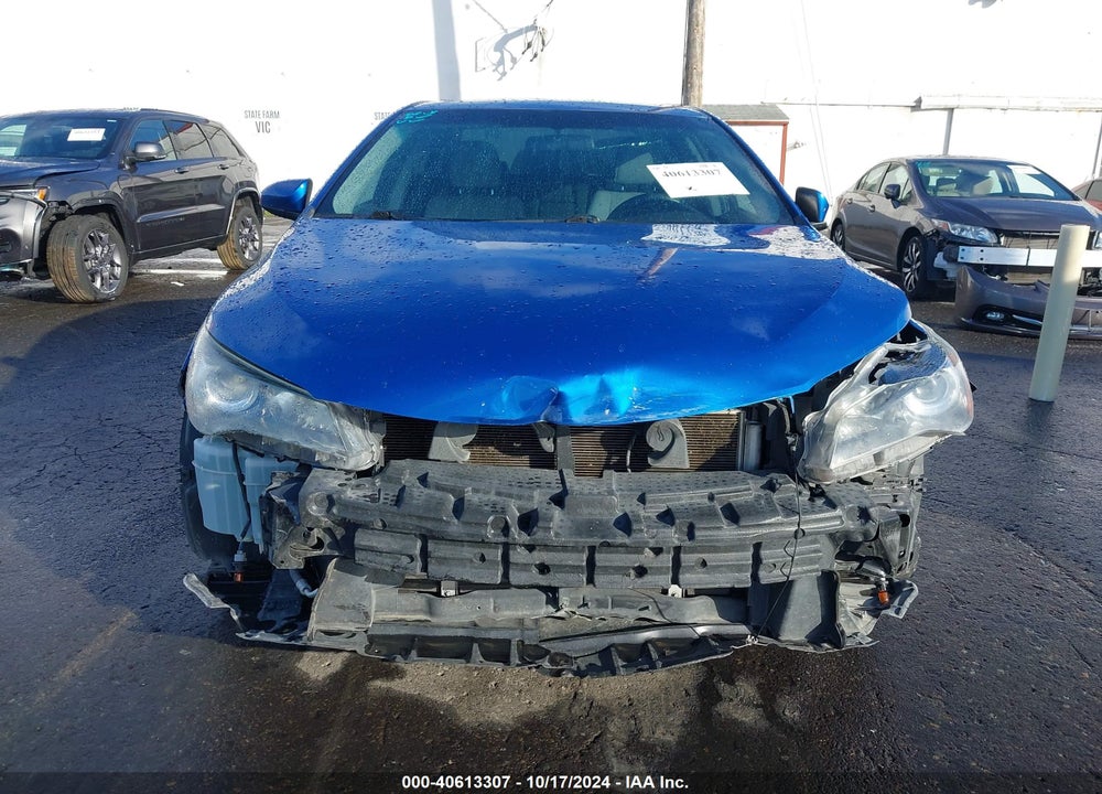 2017 TOYOTA CAMRY SE VIN: 4T1BF1FK8HU625896