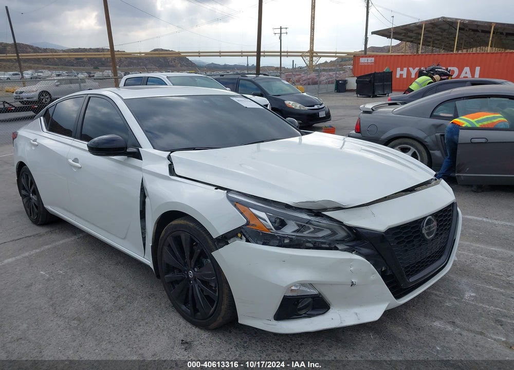2022 NISSAN ALTIMA SR FWD VIN: 1N4BL4CV1NN350106