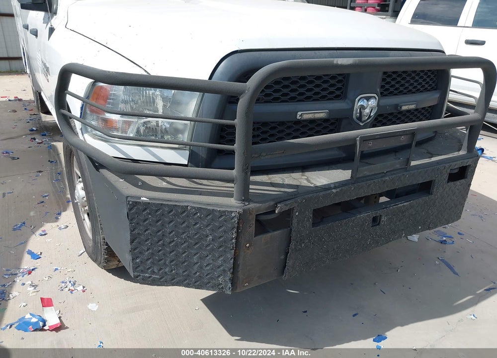 2018 RAM 2500 TRADESMAN 4X2 8' BOX VIN: 3C7WR4HJ9JG169535