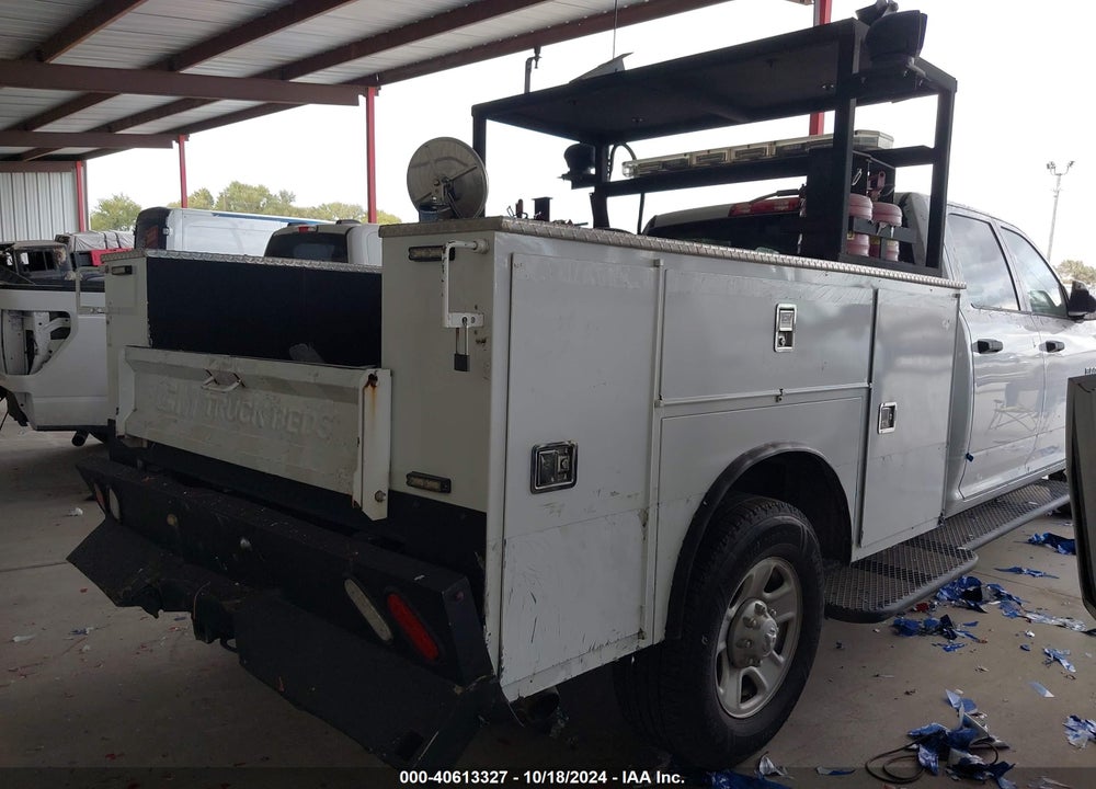 2018 RAM 2500 TRADESMAN 4X2 8' BOX VIN: 3C7WR4HJ3JG211147
