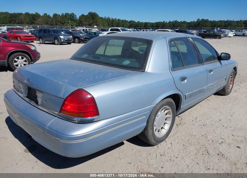2001 FORD CROWN VICTORIA LX VIN: 2FAFP74W51X133911