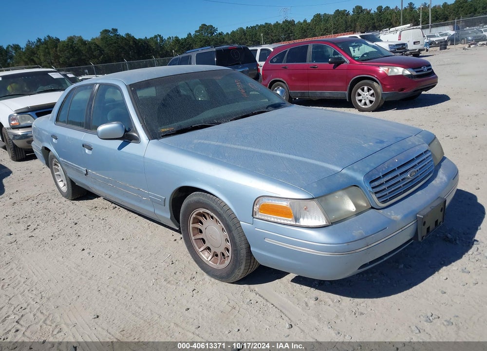 2001 FORD CROWN VICTORIA LX VIN: 2FAFP74W51X133911