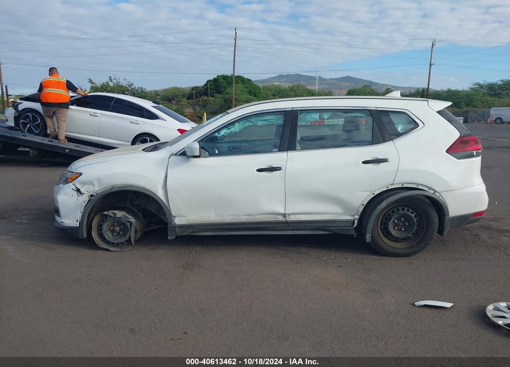 2018 NISSAN ROGUE S VIN: KNMAT2MV7JP514031
