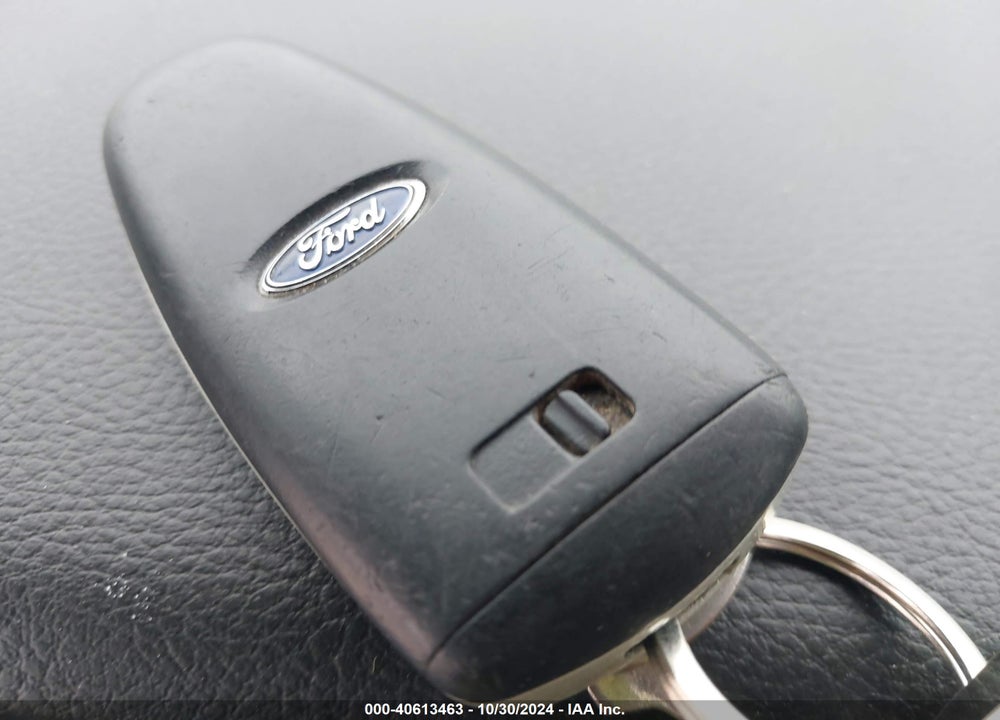 2017 FORD FOCUS TITANIUM VIN: 1FADP3J2XHL279164