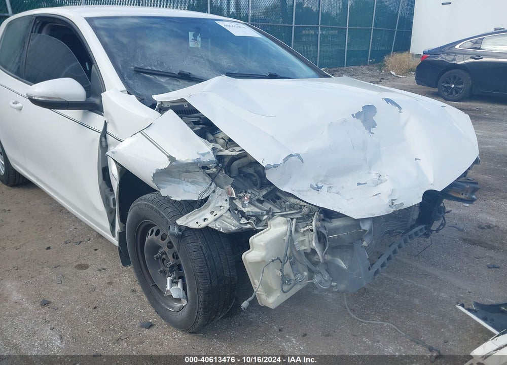 2011 VOLKSWAGEN GOLF 2.5L 2-DOOR VIN: WVWAB7AJXBW145805