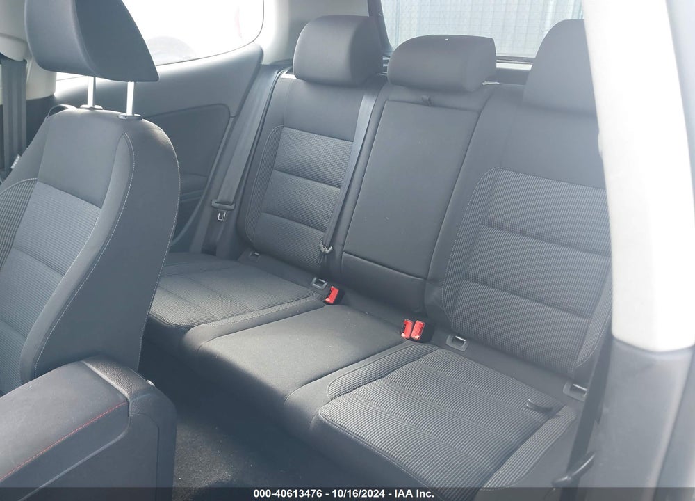 2011 VOLKSWAGEN GOLF 2.5L 2-DOOR VIN: WVWAB7AJXBW145805