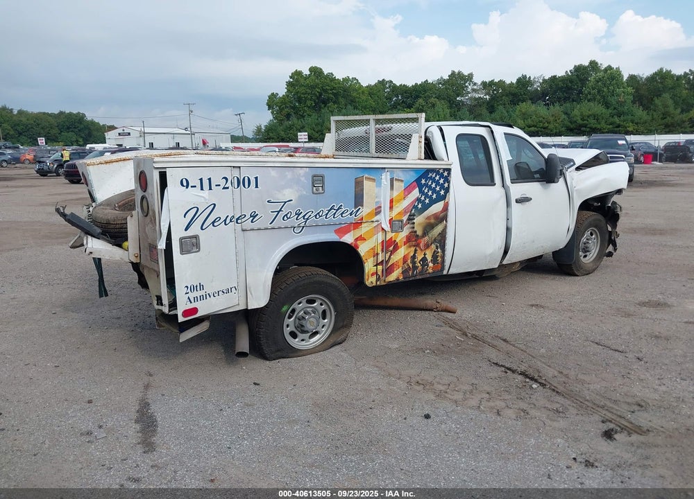 2009 CHEVROLET SILVERADO 2500HD WORK TRUCK VIN: 1GBHC49KX9E123802