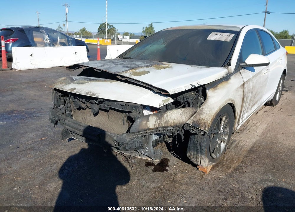 2016 HYUNDAI SONATA SE VIN: 5NPE24AF8GH343758