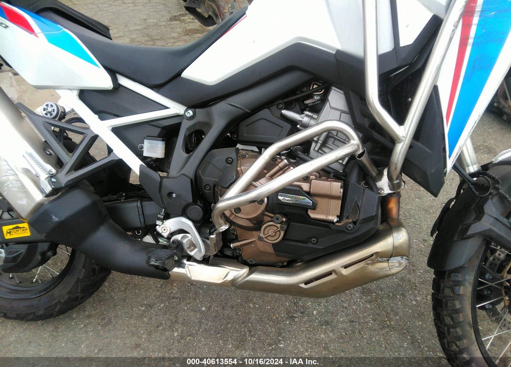 2021 HONDA CRF1100 D VIN: JH2SD1009MK100389