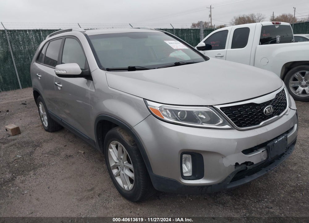 2014 KIA SORENTO LX VIN: 5XYKT3A65EG474144