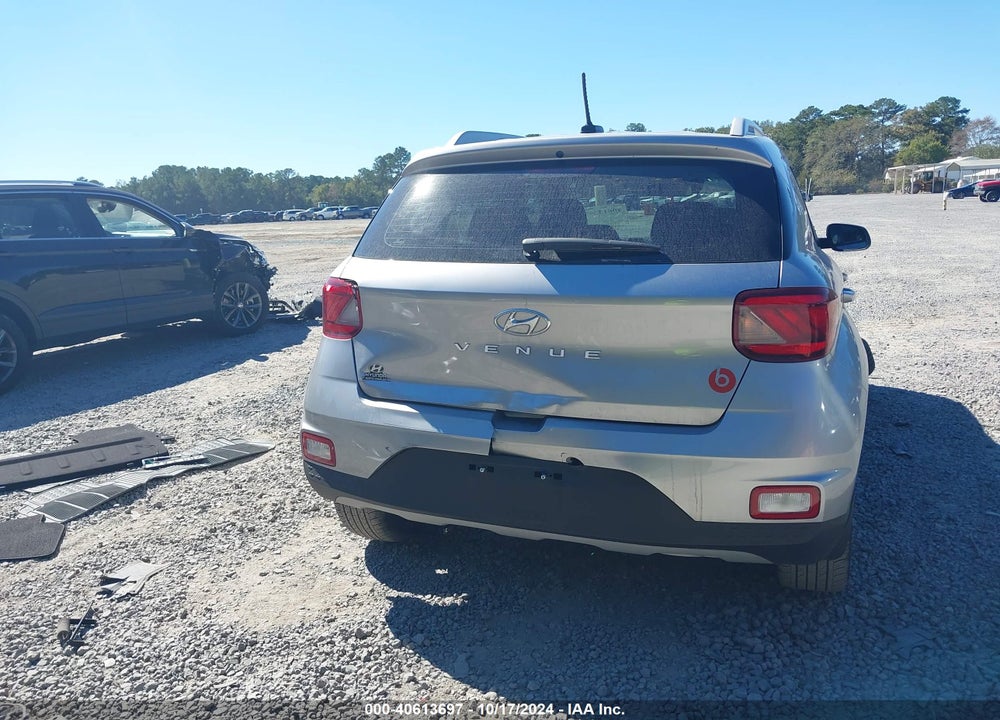 2023 HYUNDAI VENUE SEL VIN: KMHRC8A37PU254339