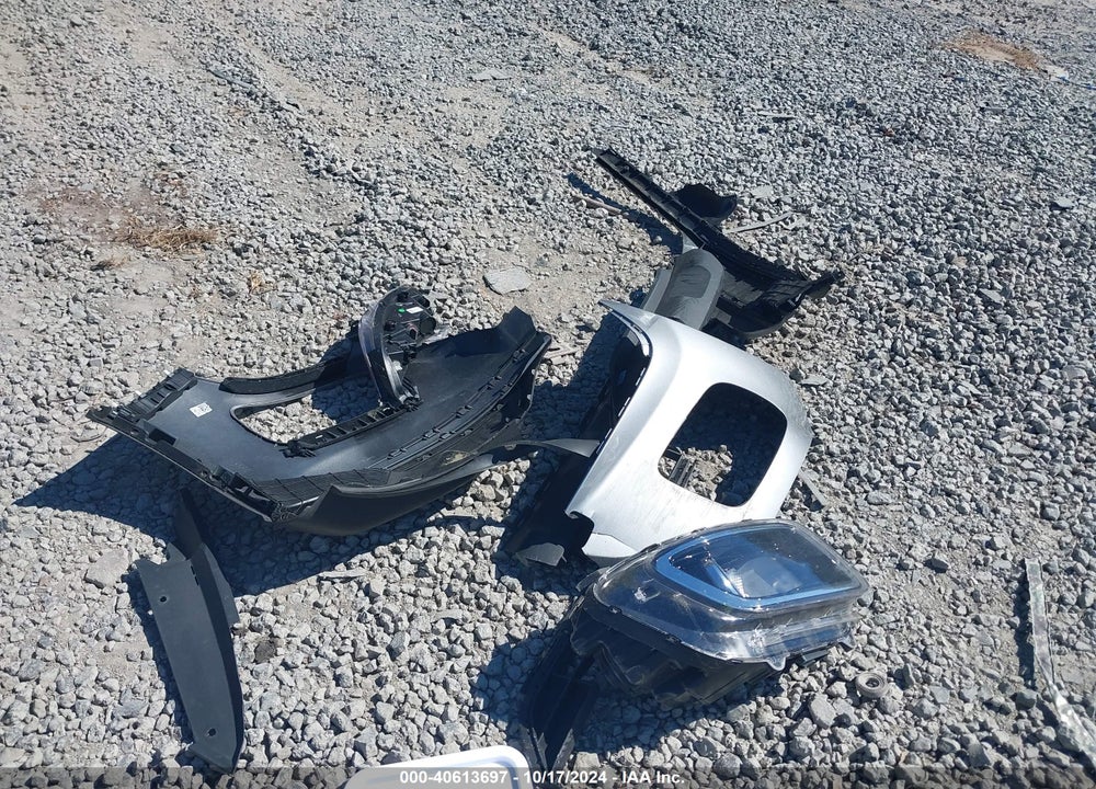 2023 HYUNDAI VENUE SEL VIN: KMHRC8A37PU254339