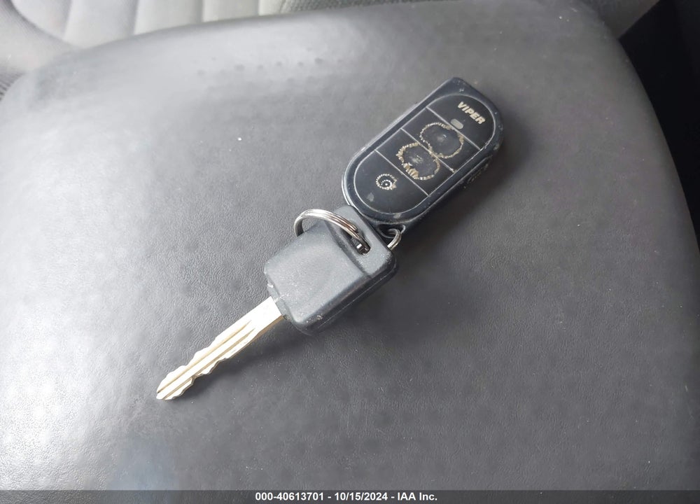 2008 NISSAN XTERRA S VIN: 5N1AN08WX8C511509