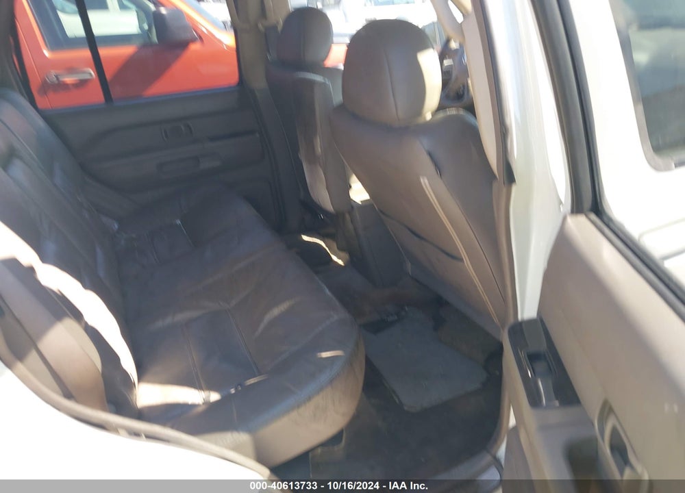 2004 NISSAN PATHFINDER LE PLATINUM VIN: JN8DR09X94W808412