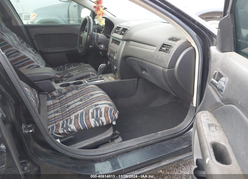 2011 FORD FUSION SE VIN: 3FAHP0HA2BR310008
