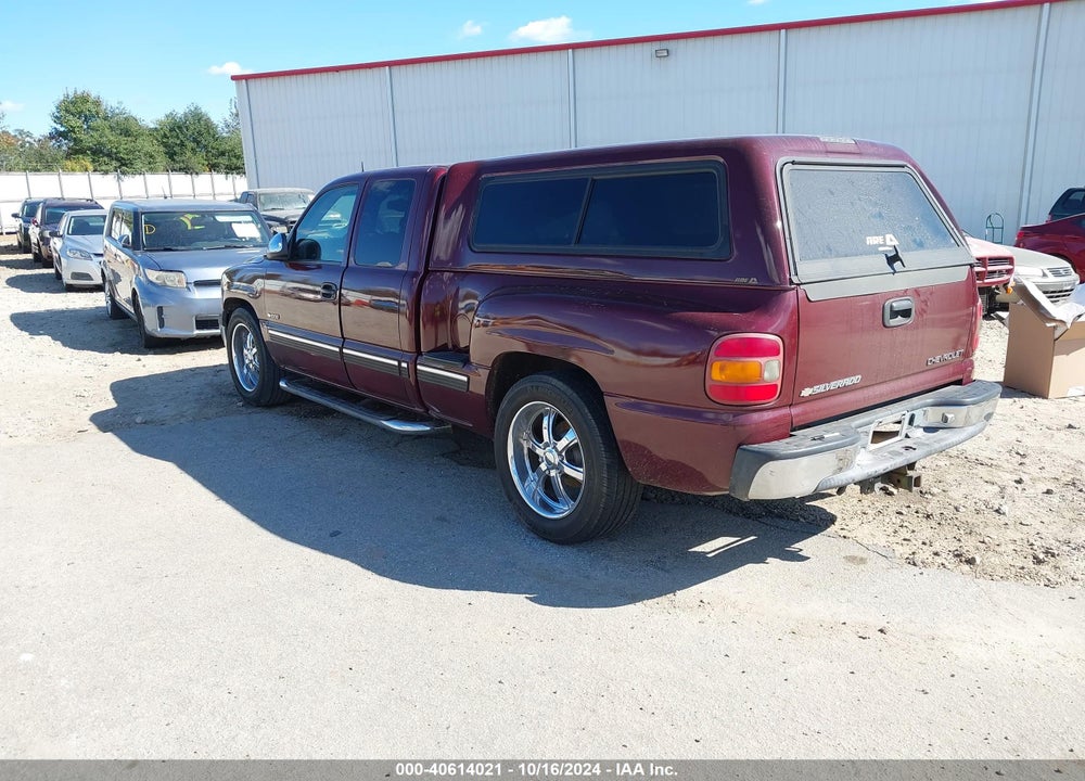 2001 CHEVROLET SILVERADO 1500 LS VIN: 2GCEC19T011225797