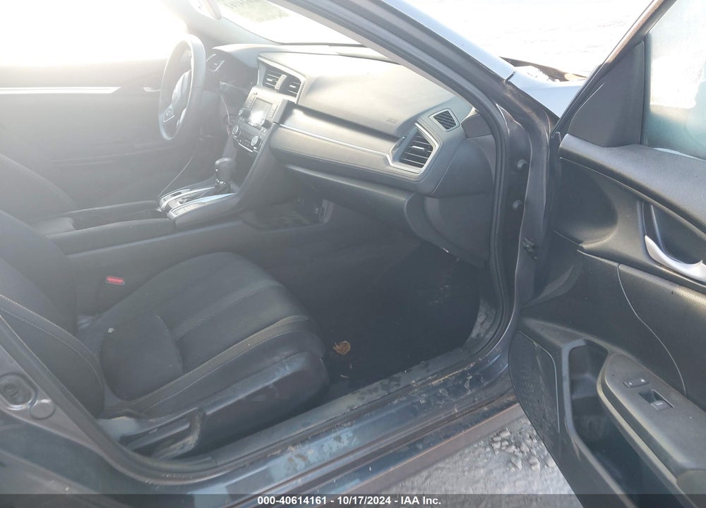 2017 HONDA CIVIC LX VIN: 2HGFC2F55HH555244