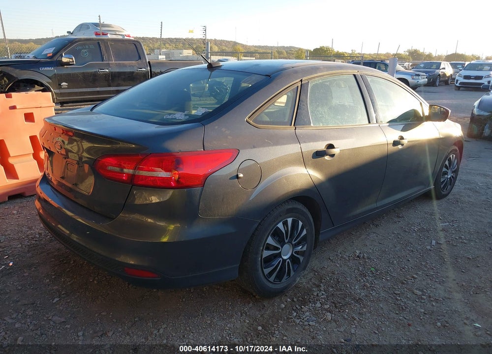 2017 FORD FOCUS VIN: 1FADP3E27HL214296