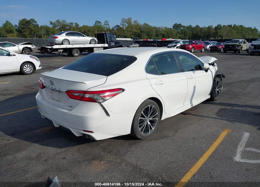 2018 TOYOTA CAMRY SE VIN: JTNB11HK2J3026600