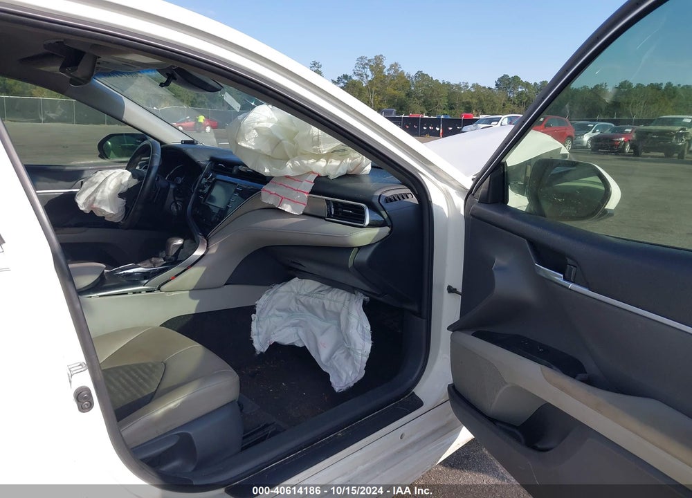 2018 TOYOTA CAMRY SE VIN: JTNB11HK2J3026600
