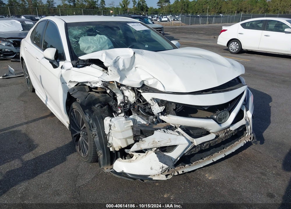 2018 TOYOTA CAMRY SE VIN: JTNB11HK2J3026600