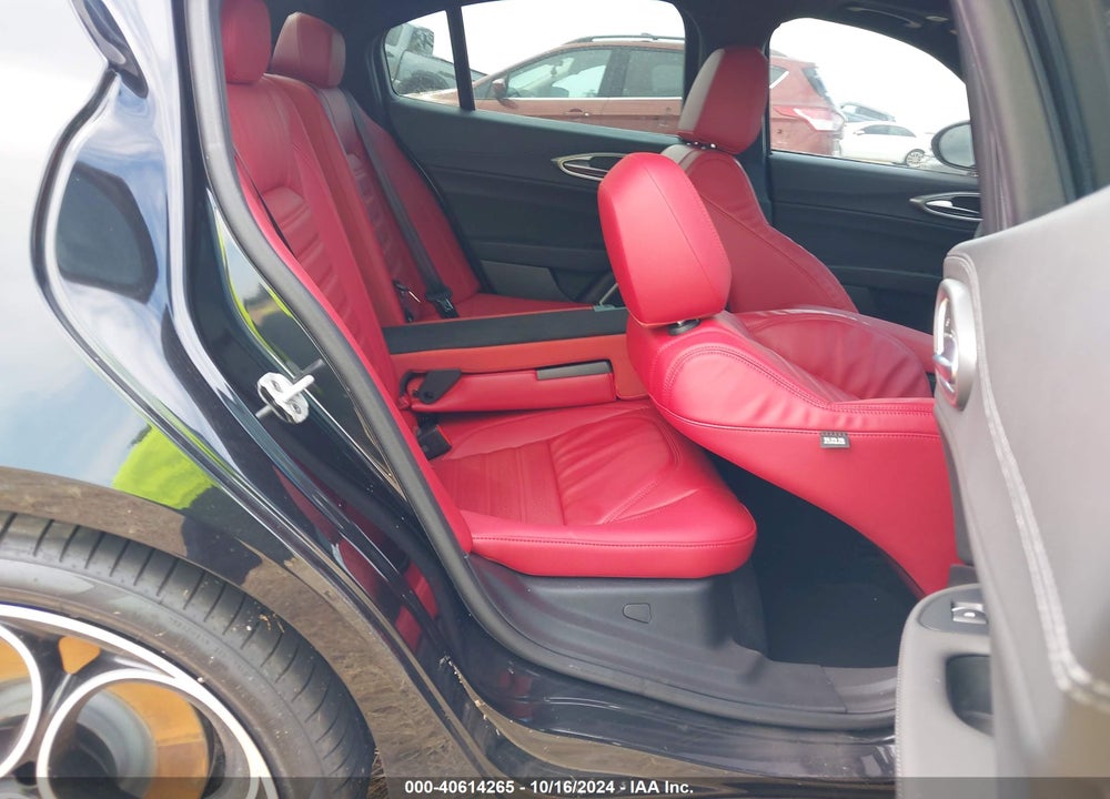 2023 ALFA ROMEO GIULIA VELOCE RWD VIN: ZARFAMBN3P7673816