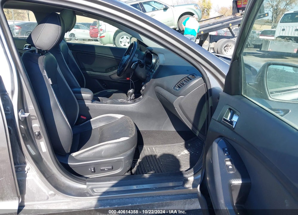 2012 KIA OPTIMA SX VIN: 5XXGR4A63CG010152