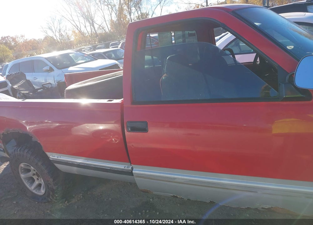1994 CHEVROLET GMT-400 K1500 VIN: 1GCEK14K8RZ252959