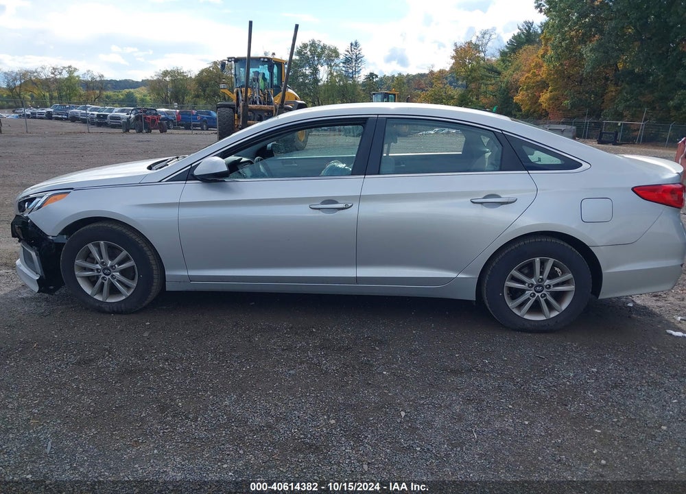 2016 HYUNDAI SONATA SE VIN: 5NPE24AF1GH376228