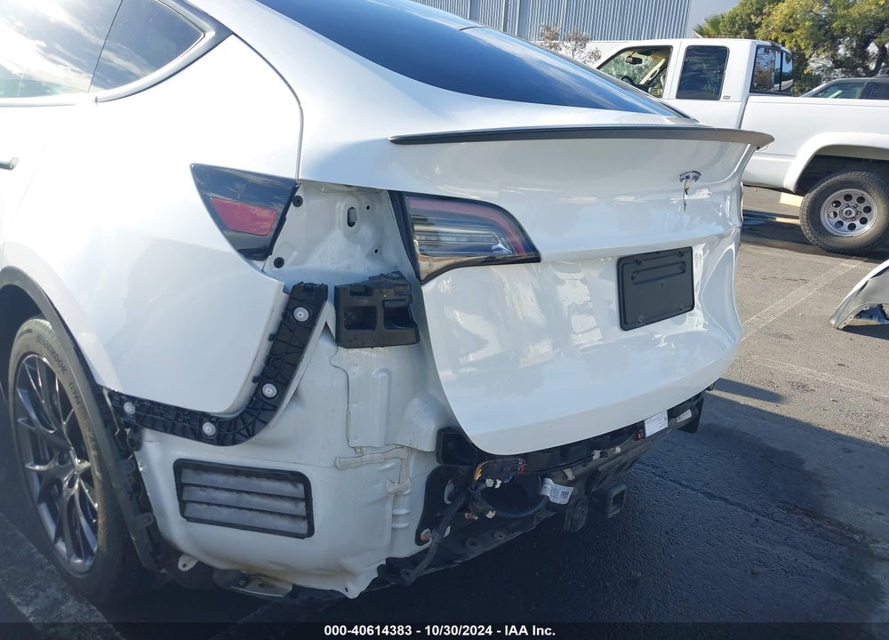 2020 TESLA MODEL Y VIN: 5YJYGDEF3LF023104